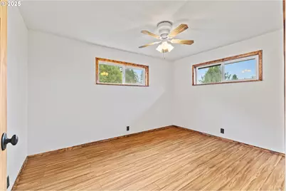1095 E 2nd St, Coquille, OR 97423 - Photo 27