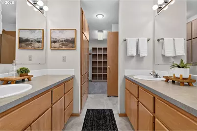 2736 Harlow Rd, Eugene, OR 97401 - Photo 21