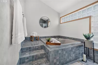 2736 Harlow Rd, Eugene, OR 97401 - Photo 23