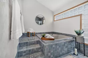 2736 Harlow Rd, Eugene, OR 97401 - Photo 23