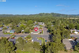 2019 40th St, Florence, OR 97439 - Photo 37