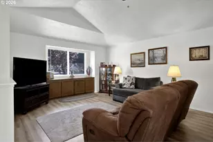 2019 40th St, Florence, OR 97439 - Photo 9