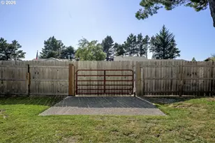 2019 40th St, Florence, OR 97439 - Photo 35