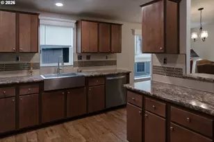 11520 SW Royal Villa Dr, Tigard, OR 97224 - Photo 7