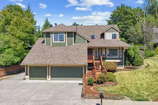 704 SE Greenway Dr, Gresham, OR 97080 - Photo 1