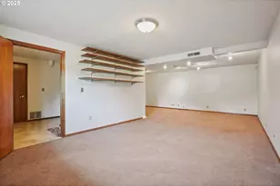 704 SE Greenway Dr, Gresham, OR 97080 - Photo 35