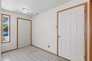1715 SW Songbird St, McMinnville, OR 97128 - Photo 5