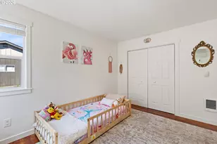 158 NE Garrecht St, Roseburg, OR 97470 - Photo 25