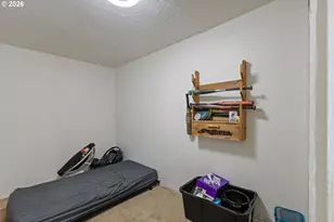 158 NE Garrecht St, Roseburg, OR 97470 - Photo 39