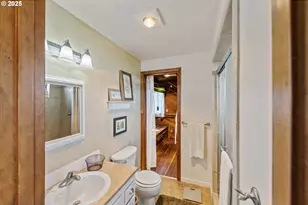 830 Signal Way, Coos Bay, OR 97420 - Photo 33