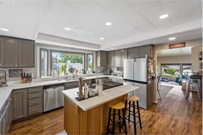 830 Signal Way, Coos Bay, OR 97420 - Photo 17