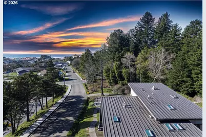 94353 Leith Rd, Gold Beach, OR 97444 - Photo 3