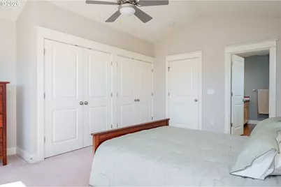 136 SE 71st Ave, Portland, OR 97215 - Photo 23
