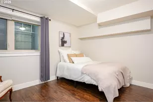 136 SE 71st Ave, Portland, OR 97215 - Photo 35