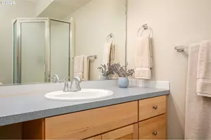 136 SE 71st Ave, Portland, OR 97215 - Photo 37