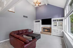 2804 Beacon Hill Dr, West Linn, OR 97068 - Photo 17