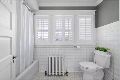 677 17th St, Astoria, OR 97103 - Photo 31