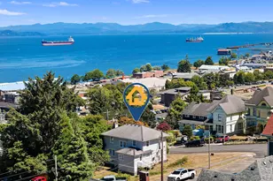 677 17th St, Astoria, OR 97103 - Photo 3