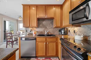 300 N Pacific St, Rockaway Beach, OR 97136 - Photo 21