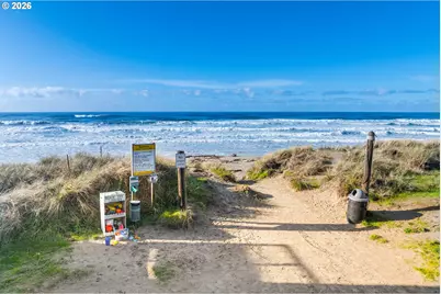 300 N Pacific St #45, Rockaway Beach, OR 97136 - Photo 5