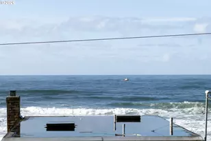 300 N Pacific St, Rockaway Beach, OR 97136 - Photo 17