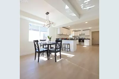 4245 SE 89th Ave, Portland, OR 97266 - Photo 3