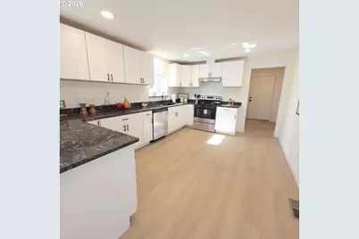 4245 SE 89th Ave, Portland, OR 97266 - Photo 7