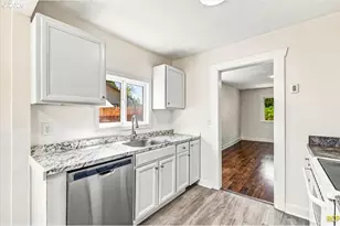 9103 NE Prescott St, Portland, OR 97220 - Photo 11
