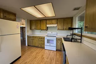 3320 SW Ladow Ave, Pendleton, OR 97801 - Photo 9