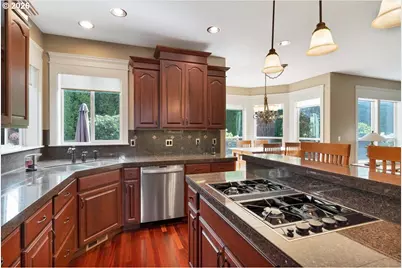 1650 West Meadows Dr NW, Salem, OR 97304 - Photo 25