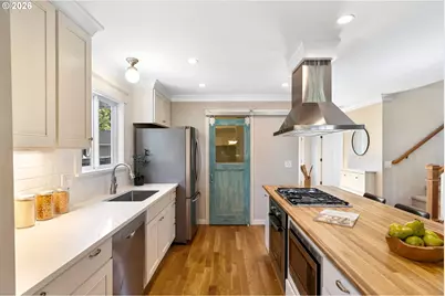 4643 NE 25th Ave, Portland, OR 97211 - Photo 11