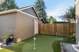4643 NE 25th Ave, Portland, OR 97211 - Photo 39