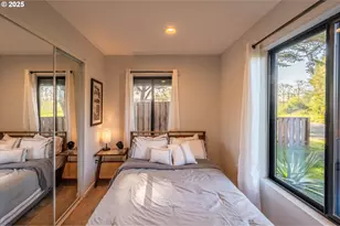 390 4th St SW, Bandon, OR 97411 - Photo 41