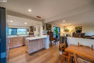 390 4th St SW, Bandon, OR 97411 - Photo 19