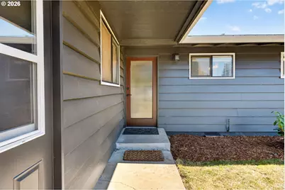1696 Larkspur Loop, Eugene, OR 97401 - Photo 5