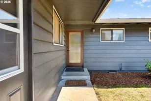 1696 Larkspur Loop, Eugene, OR 97401 - Photo 5