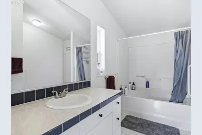 245 N Cedar St, Yamhill, OR 97148 - Photo 13