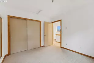 335 NW Uptown Terrace, Portland, OR 97210 - Photo 27