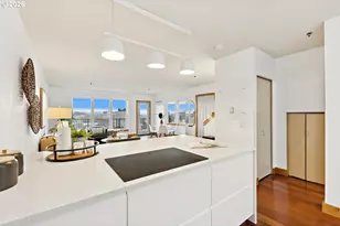 335 NW Uptown Terrace, Portland, OR 97210 - Photo 11