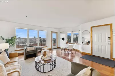 335 NW Uptown Ter #3A, Portland, OR 97210 - Photo 5