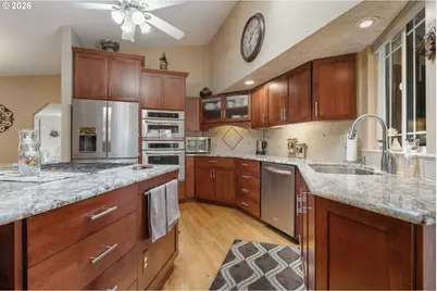 6410 SW Skiver Ct, Beaverton, OR 97078 - Photo 5
