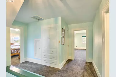 102 E 5th St, Molalla, OR 97038 - Photo 37