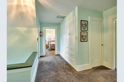 102 E 5th St, Molalla, OR 97038 - Photo 29