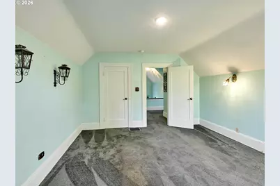 102 E 5th St, Molalla, OR 97038 - Photo 35