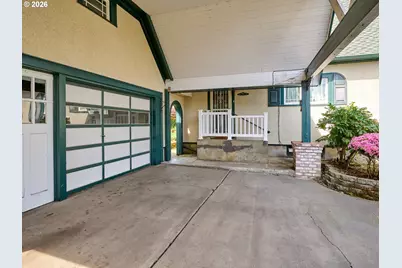102 E 5th St, Molalla, OR 97038 - Photo 9