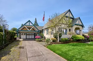 102 E 5th St, Molalla, OR 97038 - Photo 7