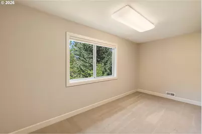 17454 Brookhurst Ct, Lake Oswego, OR 97034 - Photo 33
