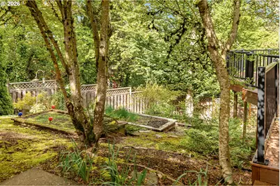 17454 Brookhurst Ct, Lake Oswego, OR 97034 - Photo 41