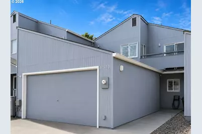 17610 NW Rolling Hill Ln, Beaverton, OR 97006 - Photo 1