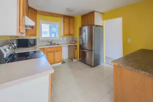 17610 NW Rolling Hill Ln, Beaverton, OR 97006 - Photo 5